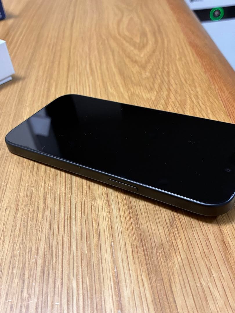 Apple iPhone 15 ブラック　128gb simフリー