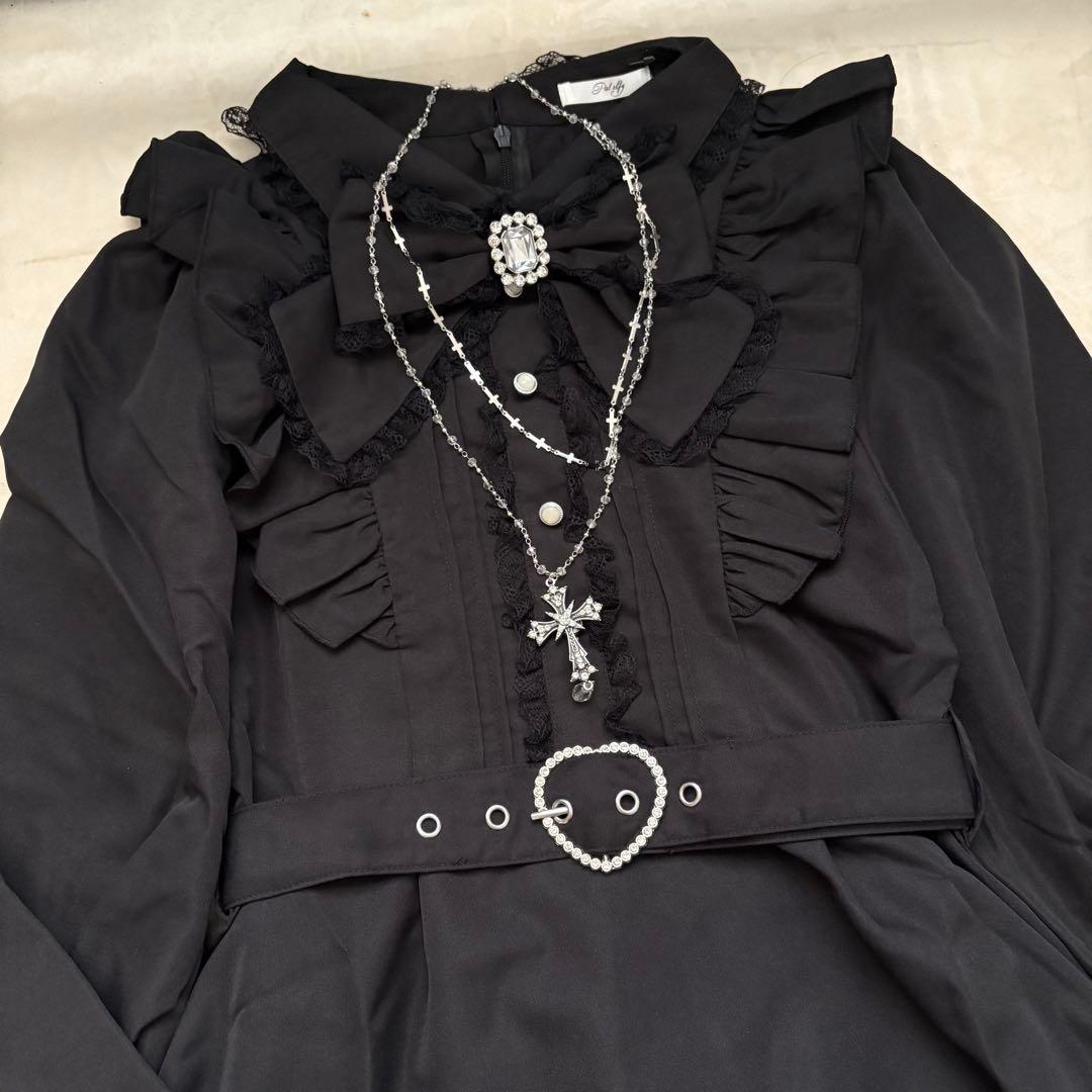 地雷 パルエルフィー メイド フリル リボン 十字架 ベルト セットアップ