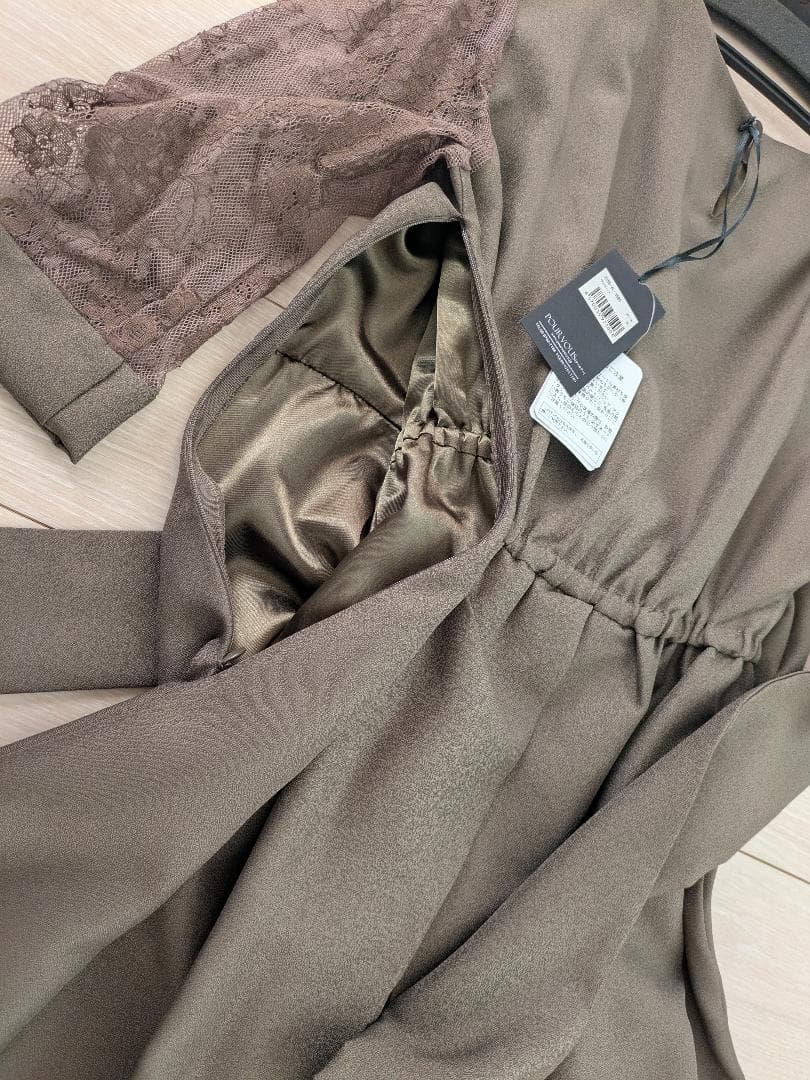 【3日間限定セール！】新品タグ付 Pour Vous レーススリーブドレス 4L