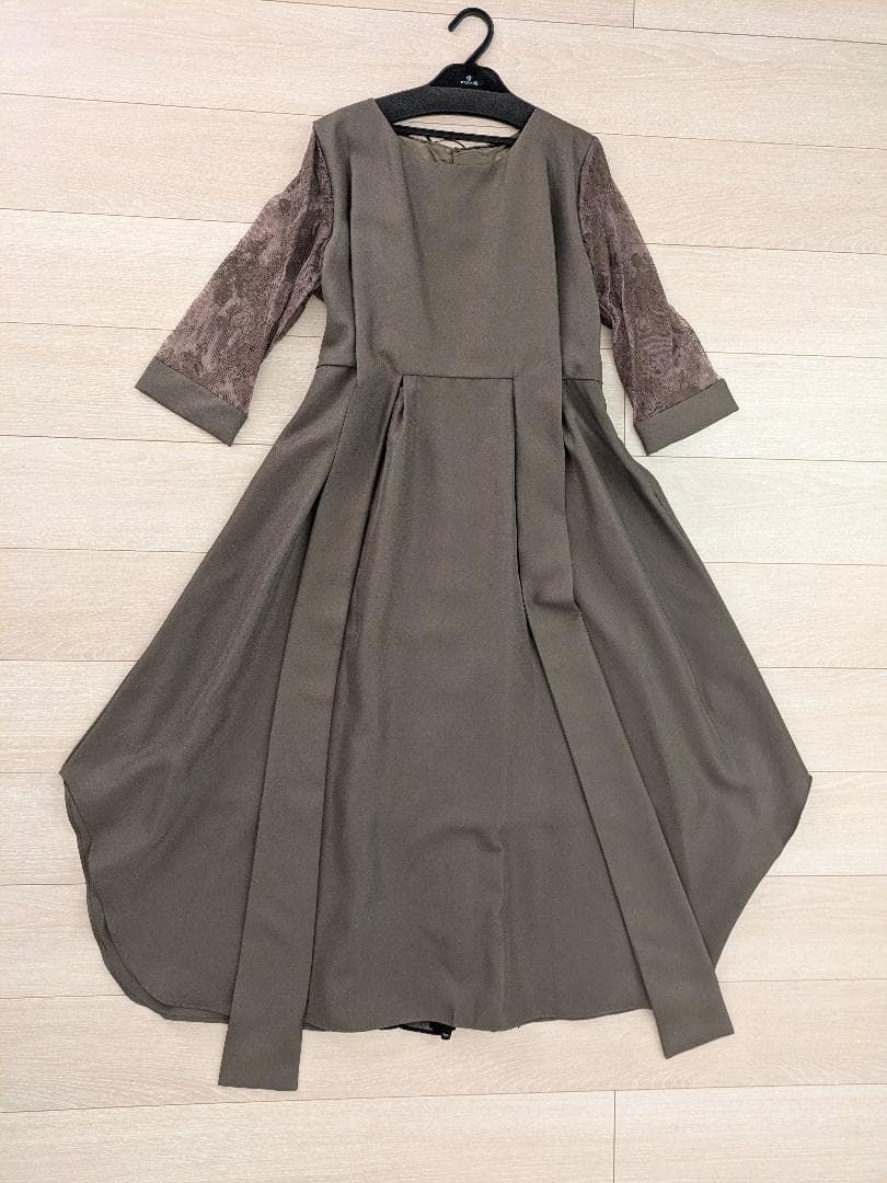 【3日間限定セール！】新品タグ付 Pour Vous レーススリーブドレス 4L