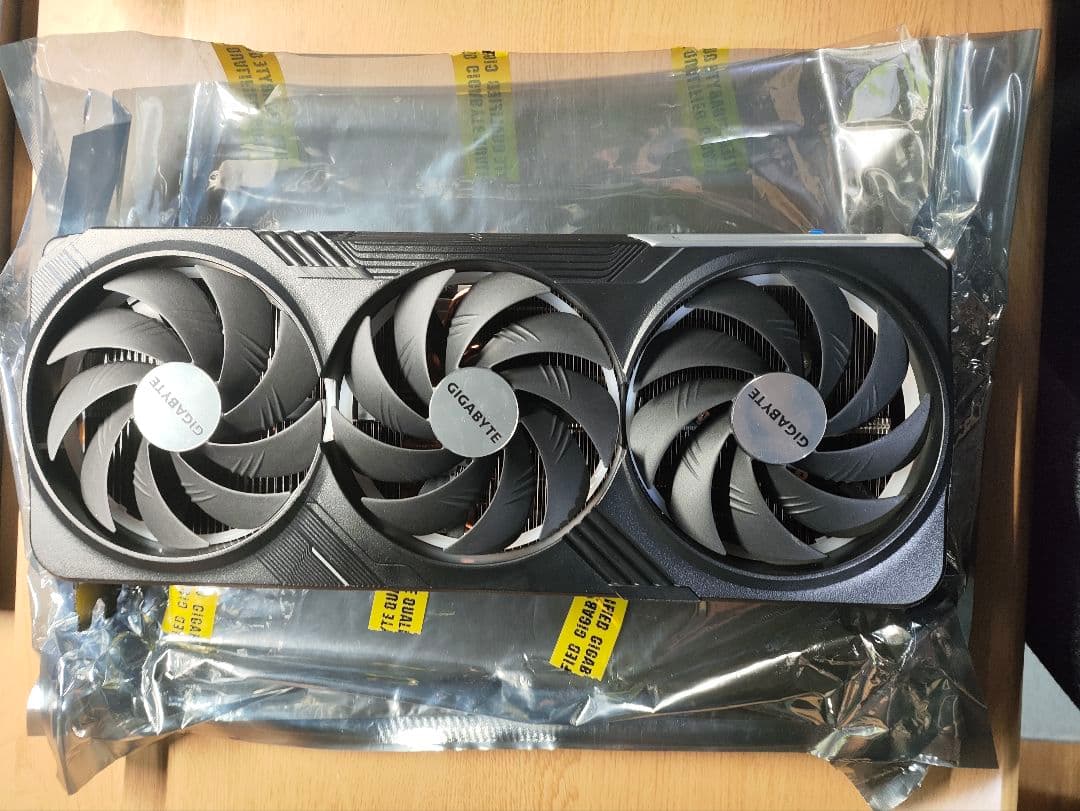 ジャンク GIGABYTE GeForce RTX4090　gpuメモリ有