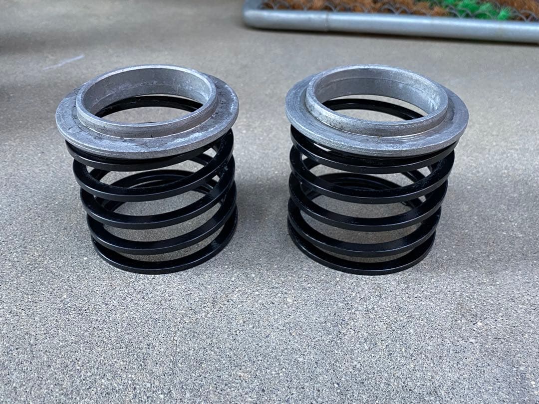 HKS ヘルパースプリングセット自由長70mm