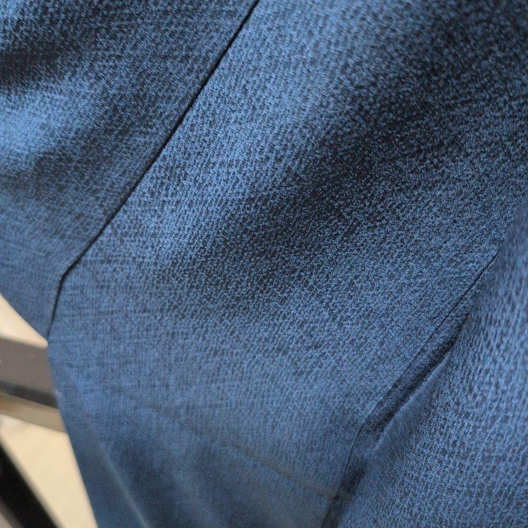 おかぁしゃ〜ん様[和田光正伝統工芸士]叙勲受章者、濃ブルー系付下げ逸品バジックガ