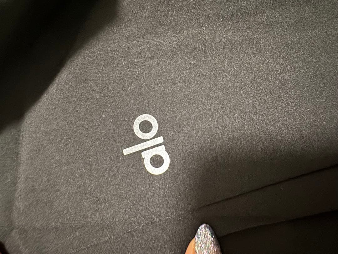 【新品】alo yoga Suit Up Trouser パンツ