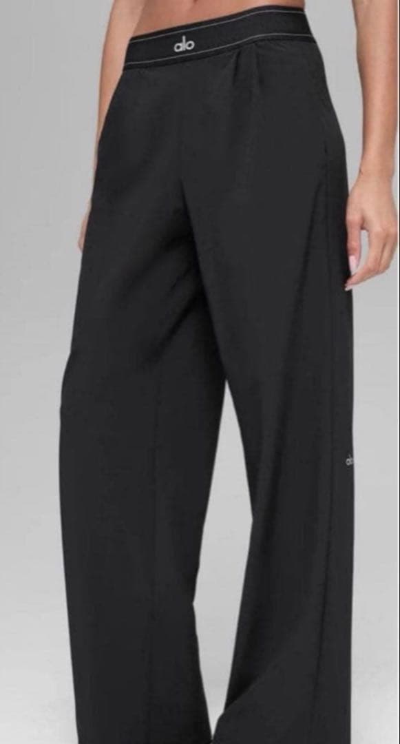 【新品】alo yoga Suit Up Trouser パンツ