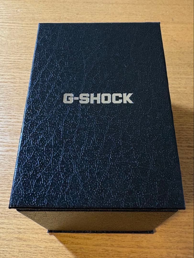 CASIO G-SHOCK GM-5600YMG-9JF ゴールド