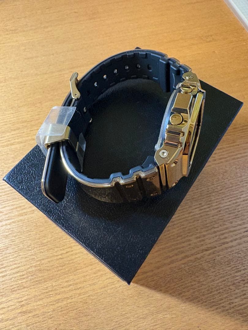 CASIO G-SHOCK GM-5600YMG-9JF ゴールド