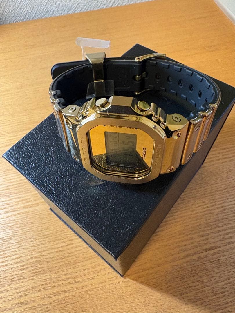 CASIO G-SHOCK GM-5600YMG-9JF ゴールド
