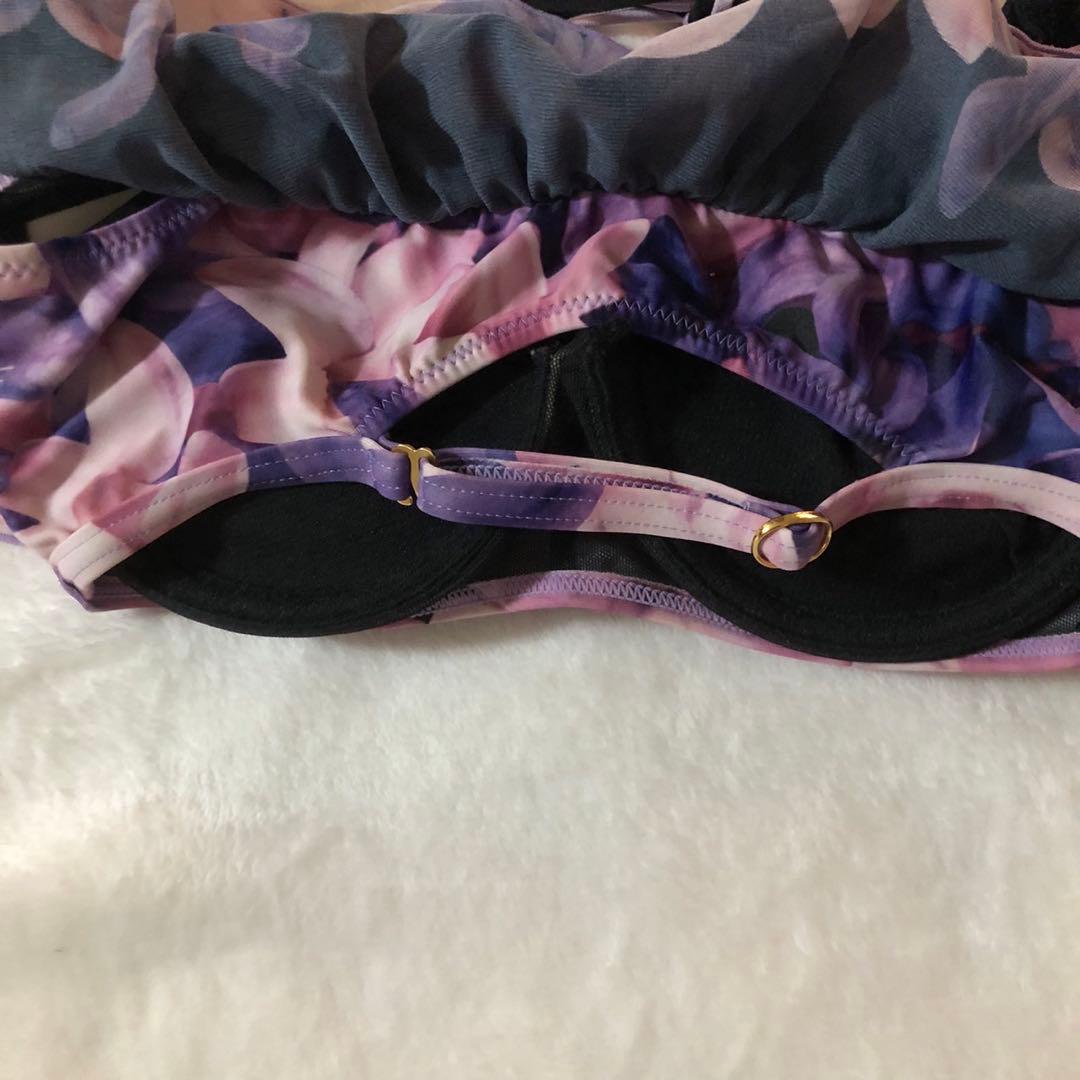 radyリゾフラビキニ　水着