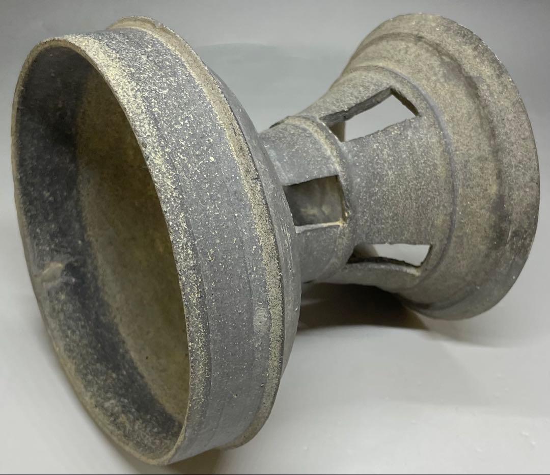 須恵器　新羅土器　透かし高台　高台杯　高台壺　y353