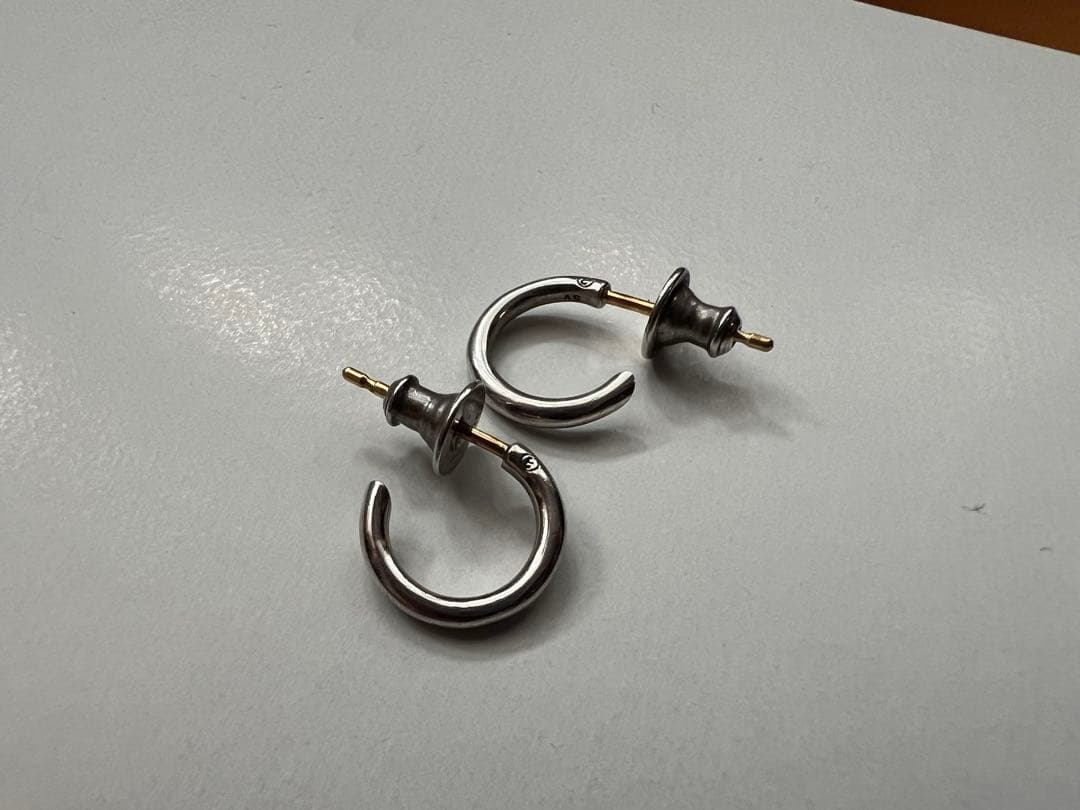 CAREERING キャリアリング　フープピアス　両耳用