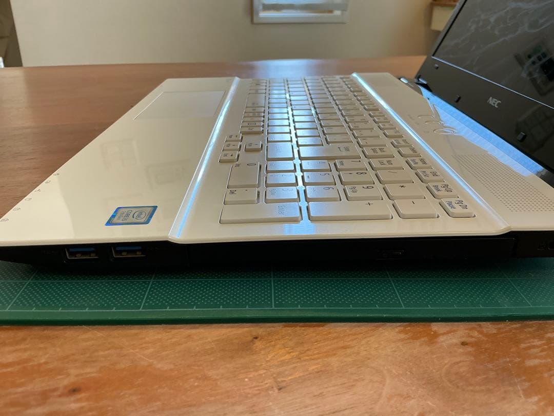 その他ノートPC本体 NEC LaVie
