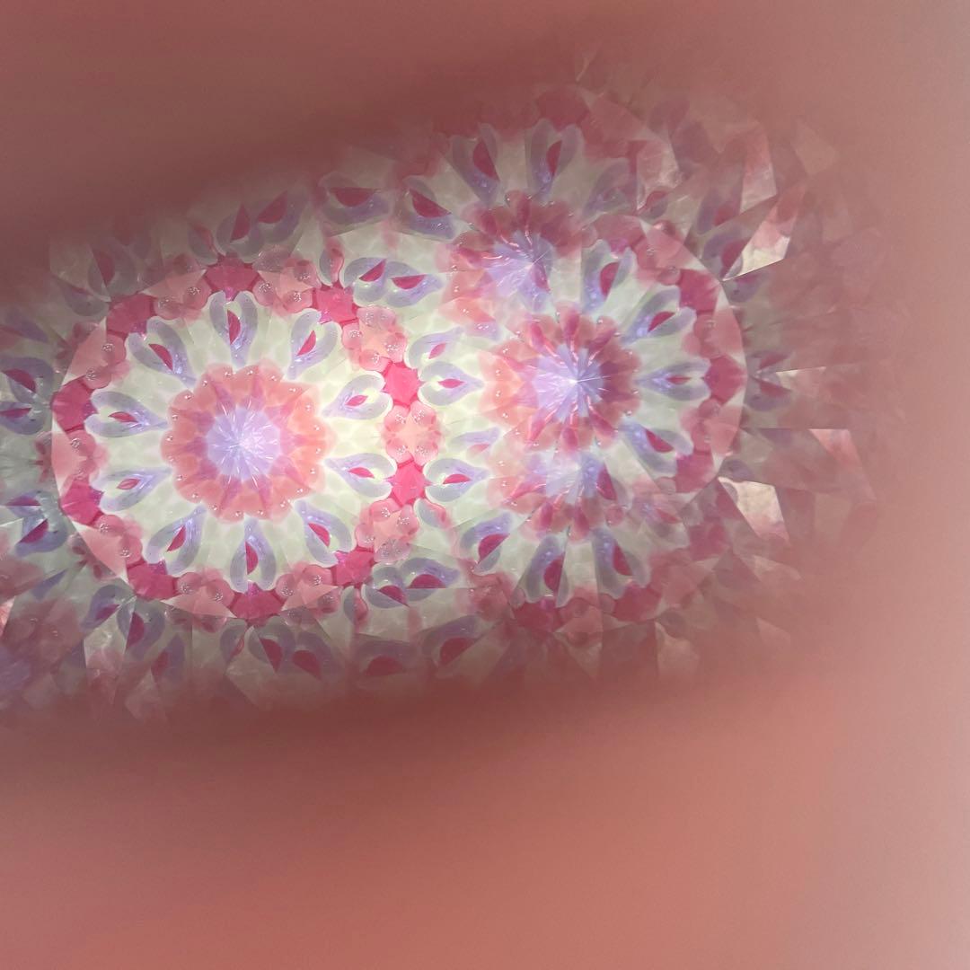 ピンクの万華鏡 グラスニーク