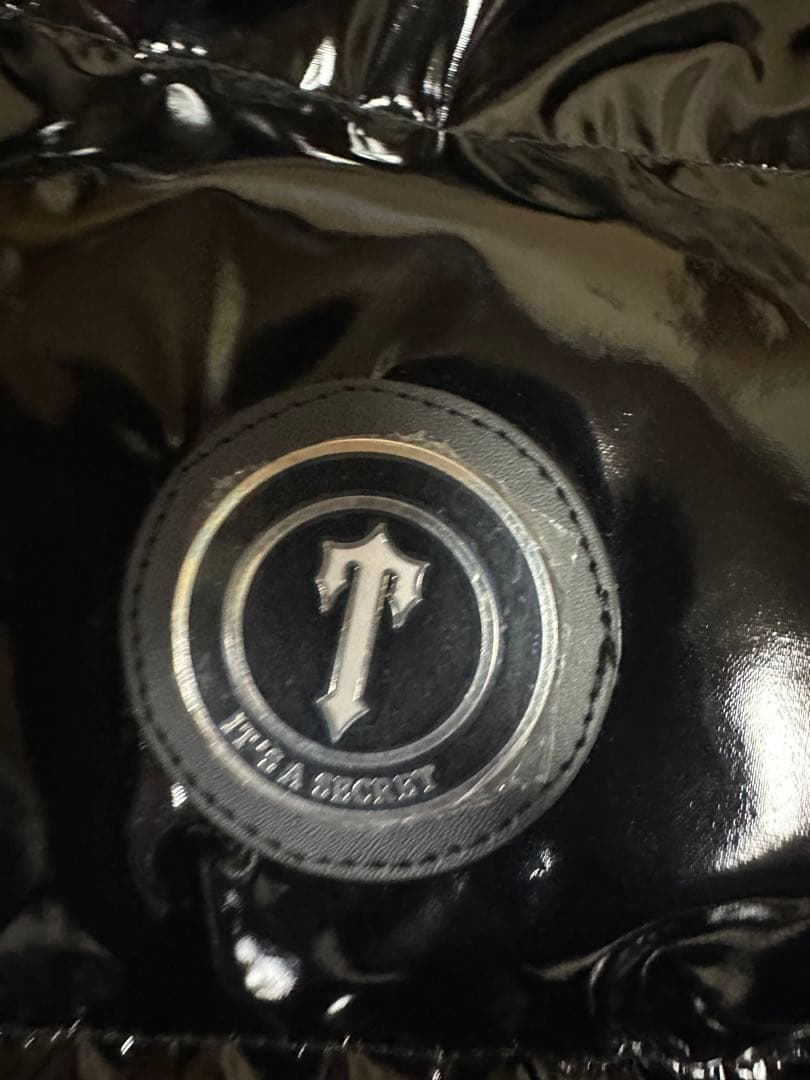 ス*き様 TRAPSTAR ブラックダウンジャケット