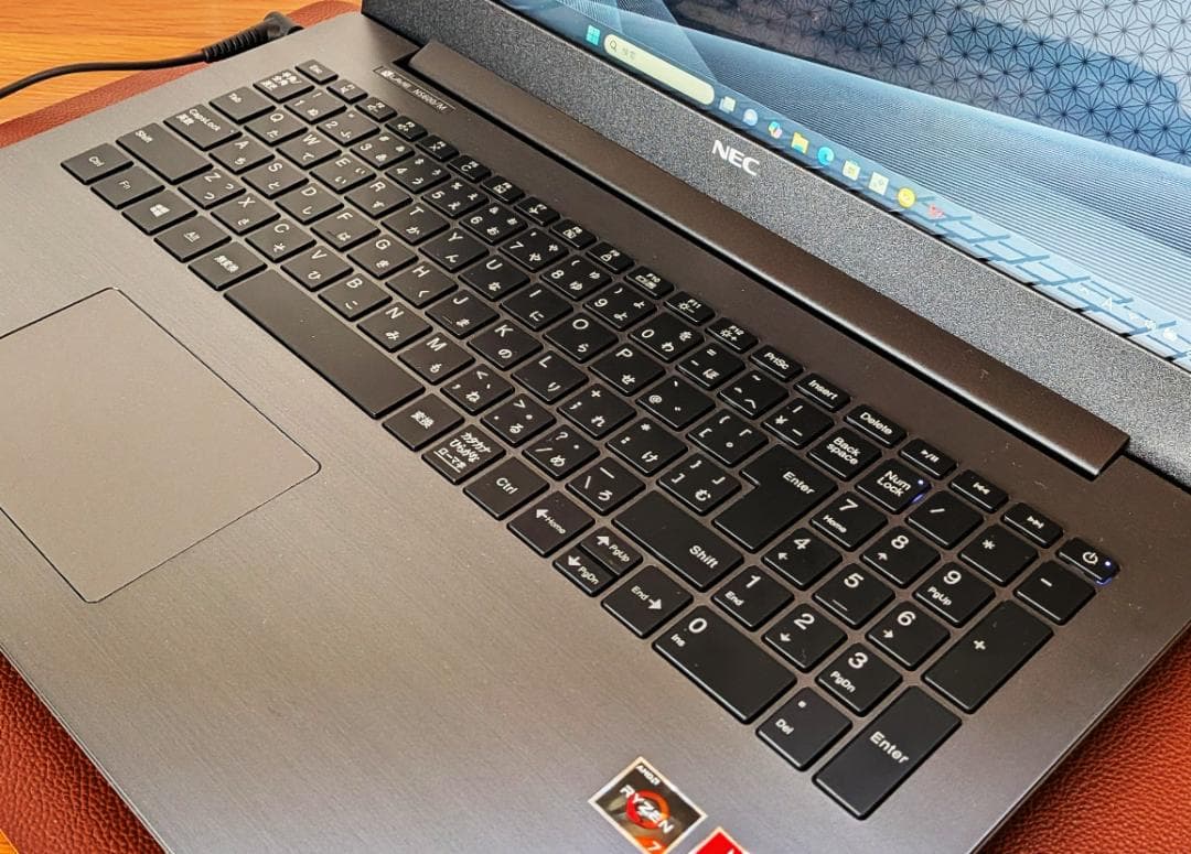 美品Win11 NS600M/Ryzen7/8G/SSD/WLAN/BD/カメラ