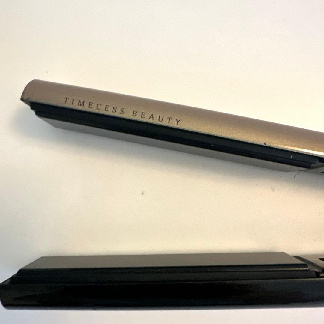 ヘアビューロン　4D Plus ストレートアイロン