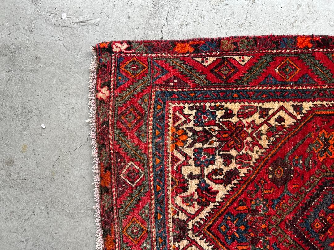 【Vintage rug】ペルシャ絨毯｜150 × 104cm｜アフシャル族