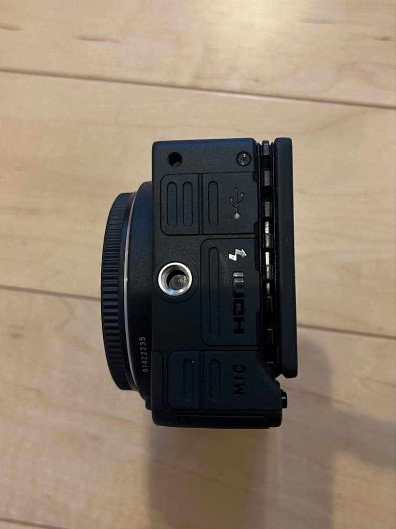 SIGMA fp 美品！ボタン交換済品！