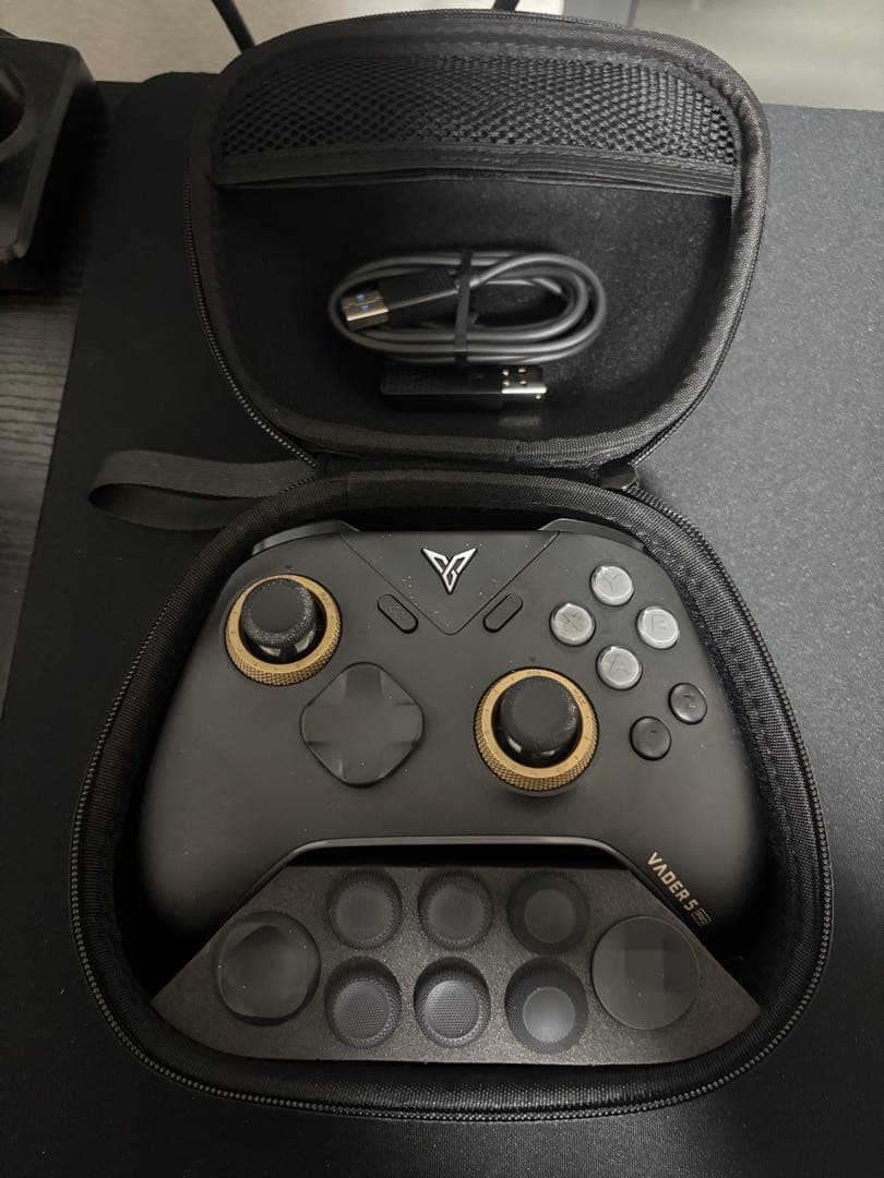 PC用ゲームコントローラー・コンバーター flydigi vader 5 pro