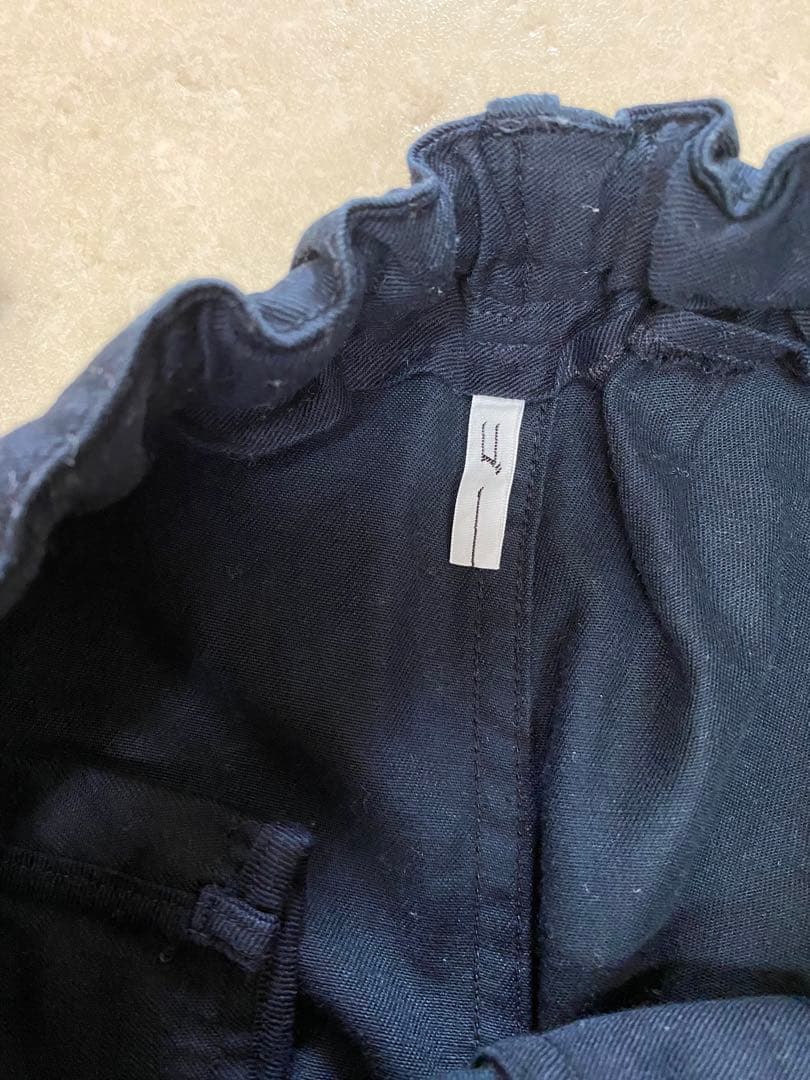 ゴーシュ カツラギ テーパード スリムイージー パンツ ネイビー