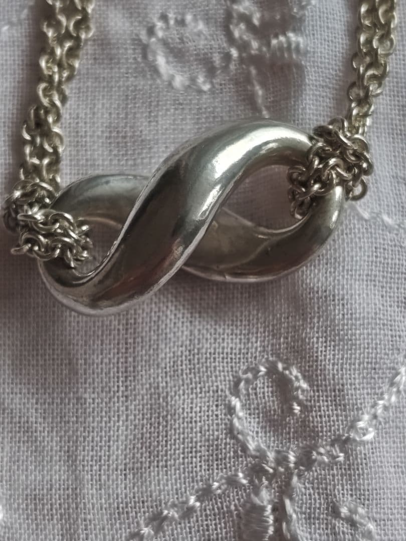 ティファニー(Tiffany & Co.) インフィニティ ネックレス