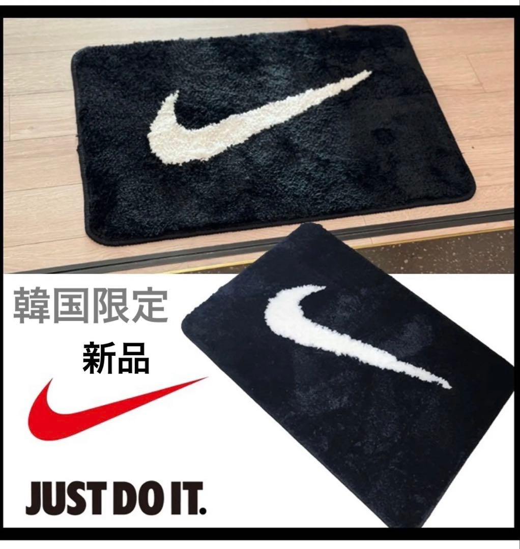 【日本未発売】新品　NIKE ナイキ ラグ マット