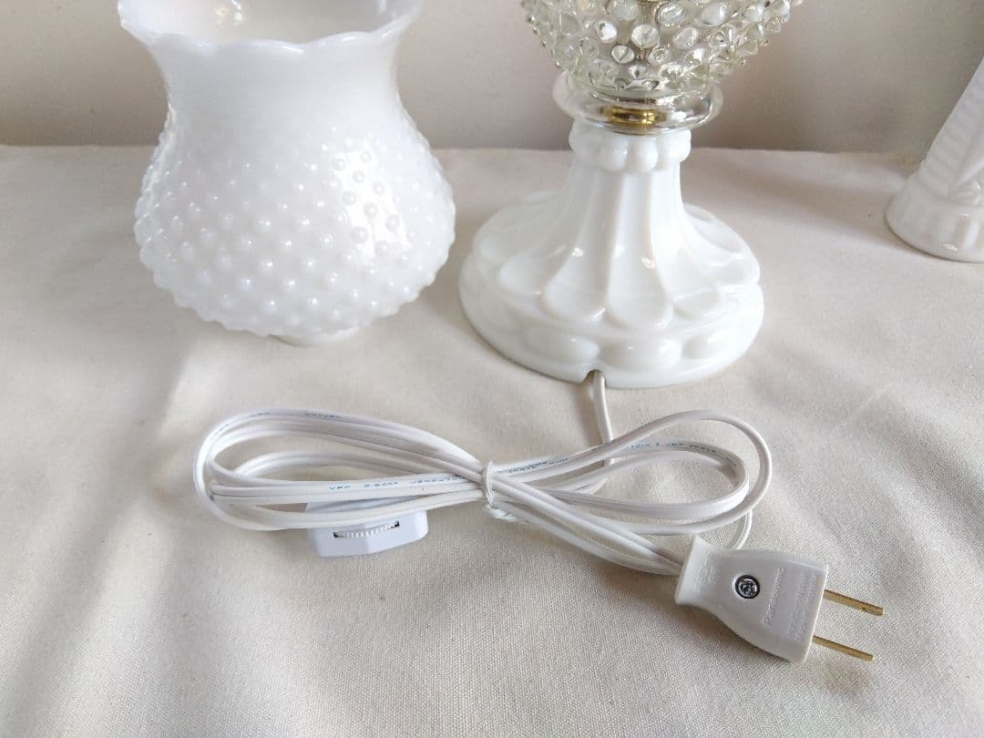 ☆フェントン ミルクガラス テーブルランプ オパールセント