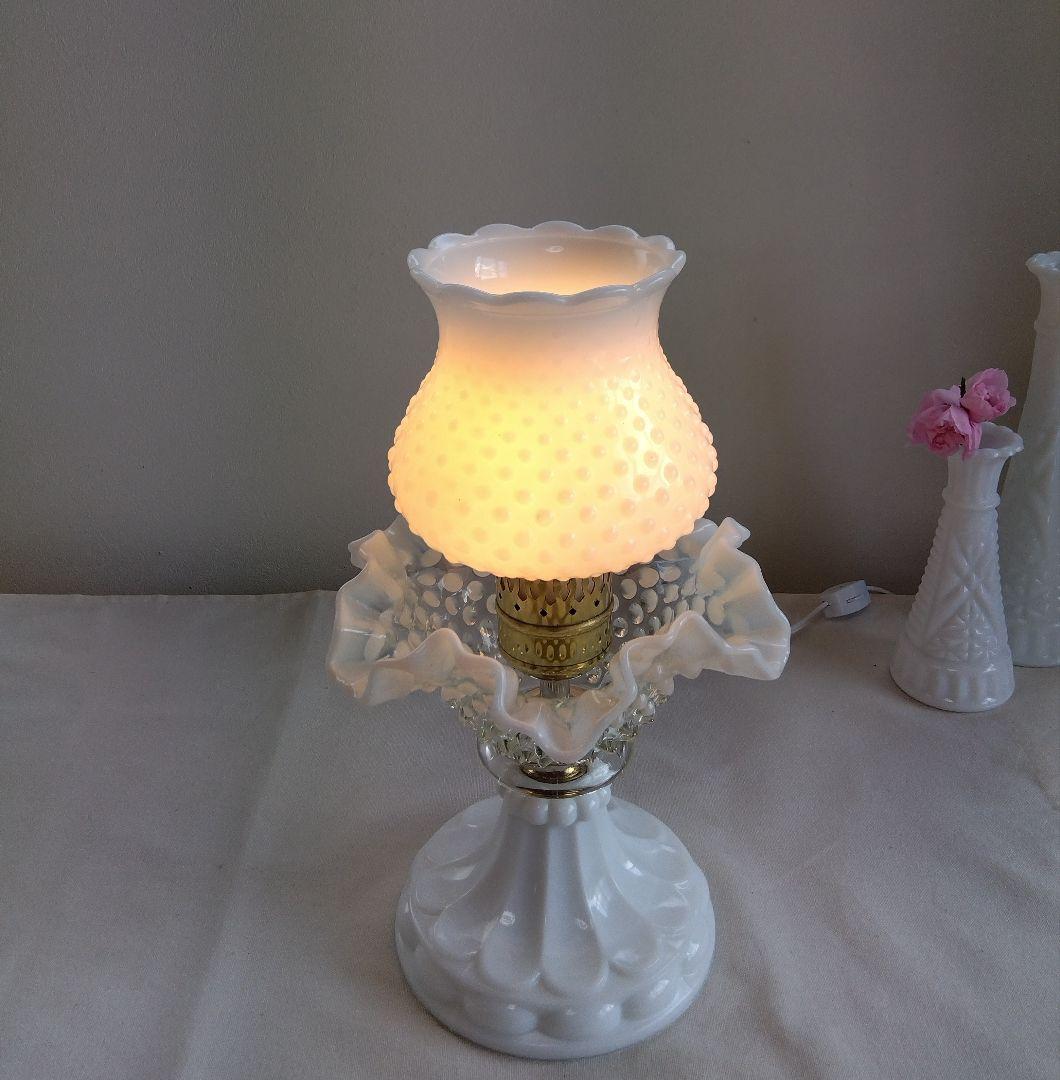 ☆フェントン ミルクガラス テーブルランプ オパールセント