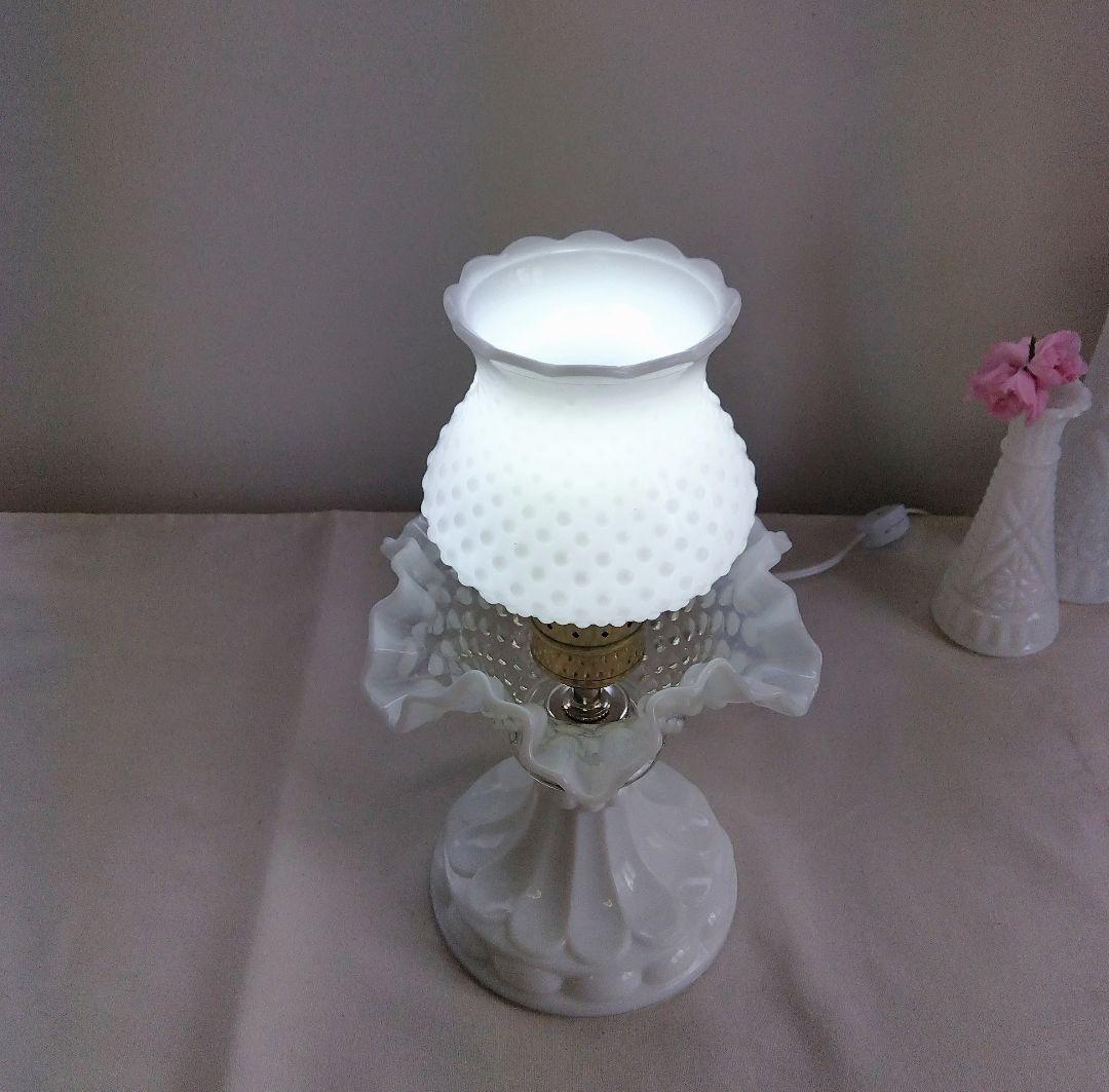 ☆フェントン ミルクガラス テーブルランプ オパールセント
