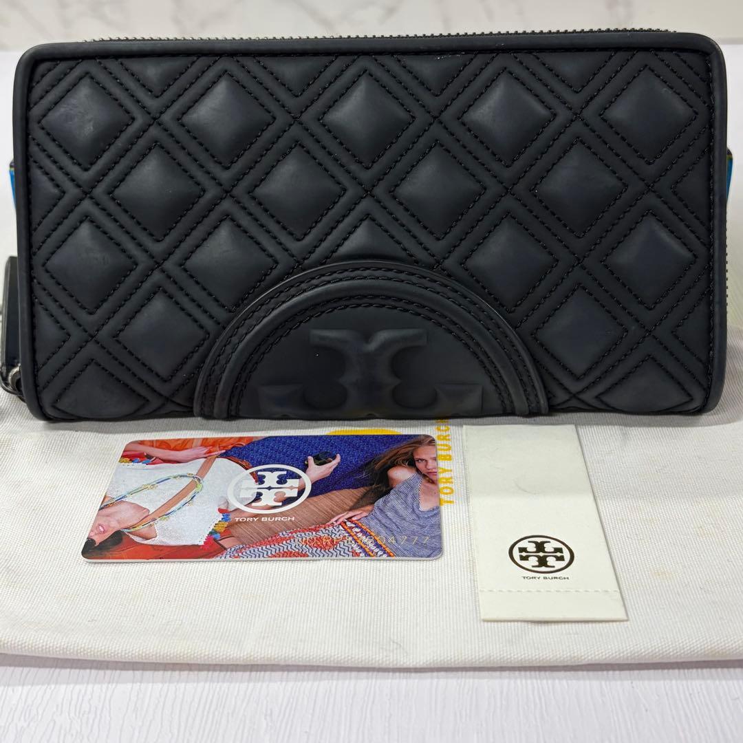 新品同様‼️ 現行　トリーバーチ　財布　長財布　キルティング　ラウンドファスナー