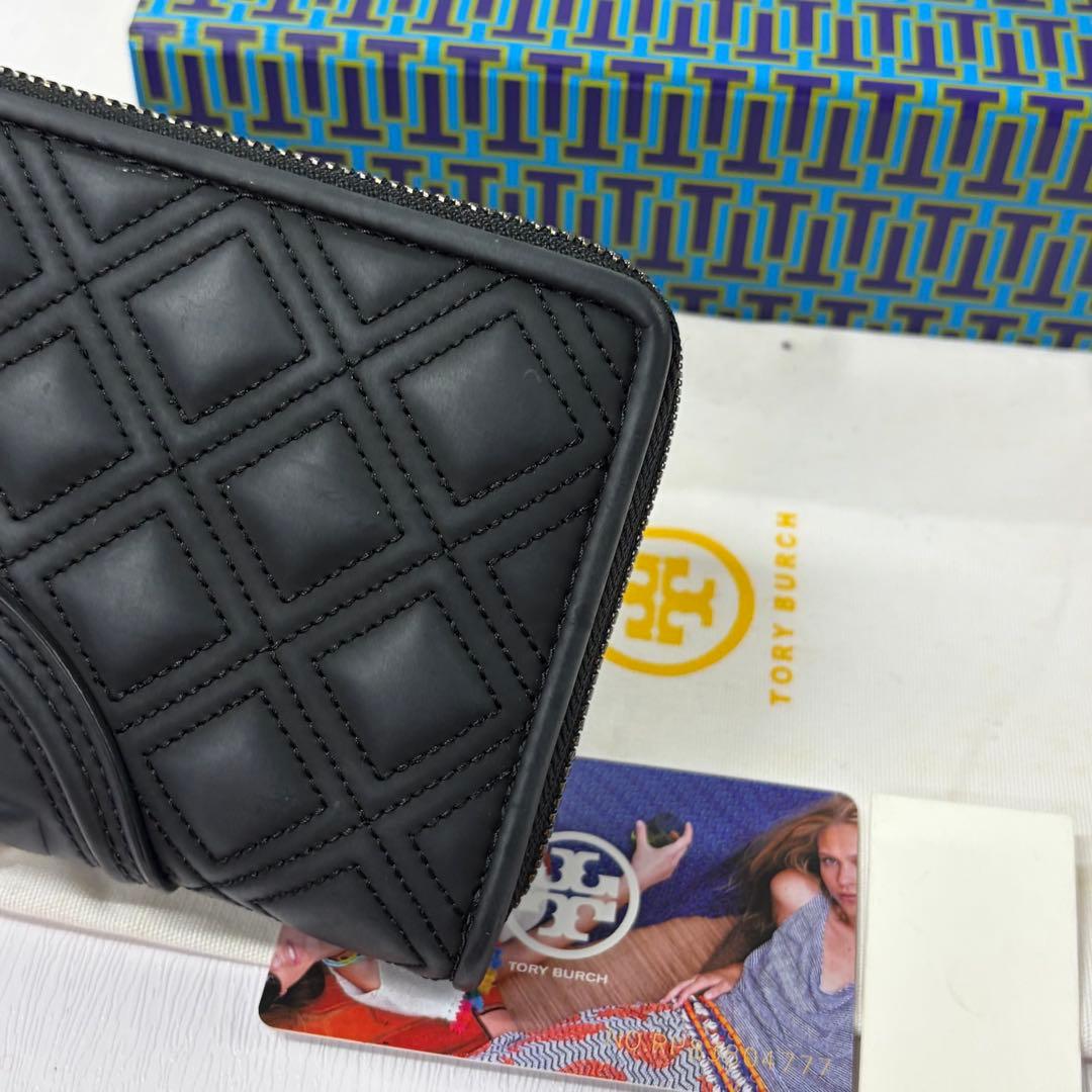 新品同様‼️ 現行　トリーバーチ　財布　長財布　キルティング　ラウンドファスナー