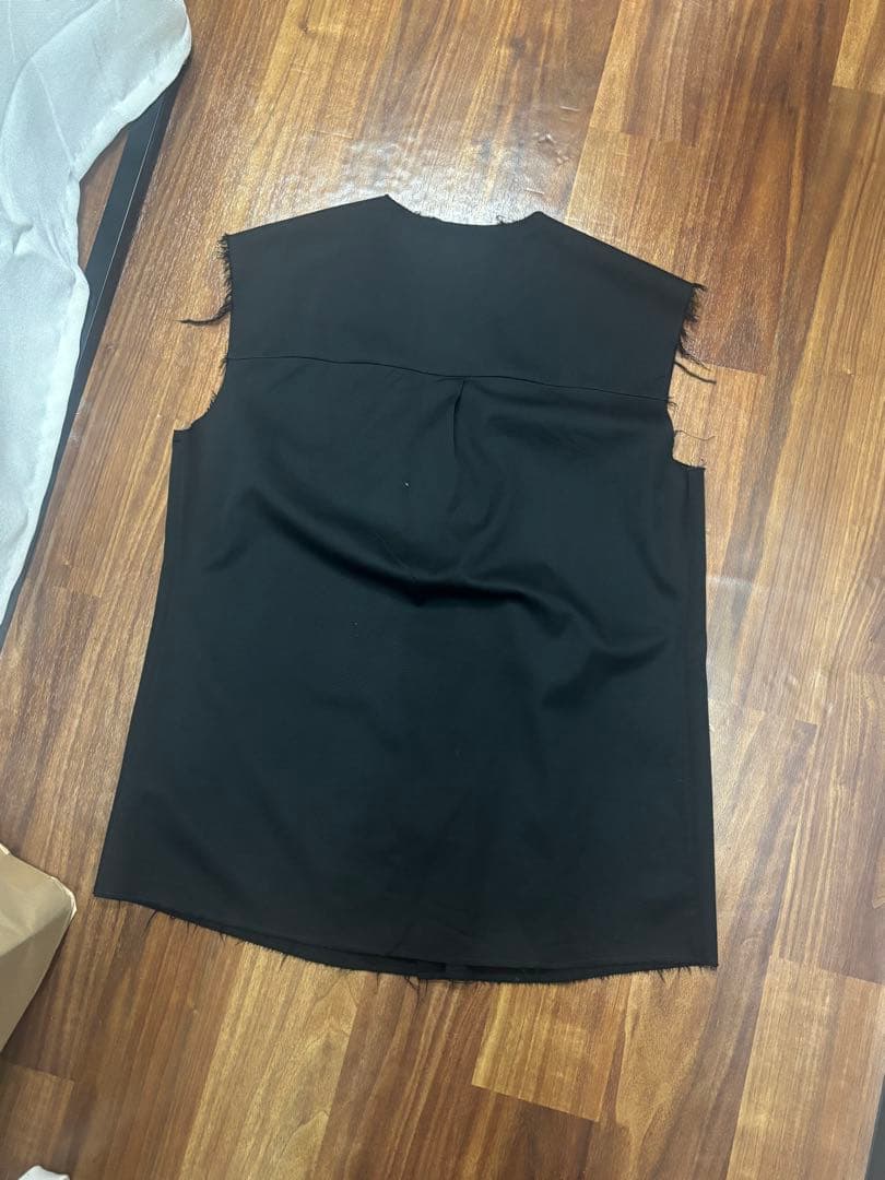 トップス SUMMER WOOL SLEEVELESS SHIRT