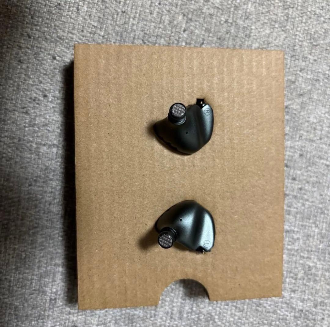 イヤホン sloflo MS001GM