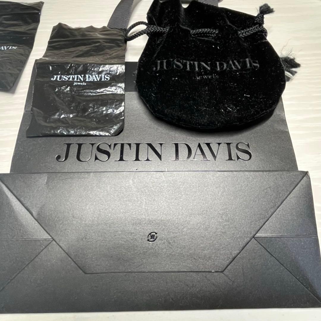 Justin Davis ジャスティン・デイビス ピアス