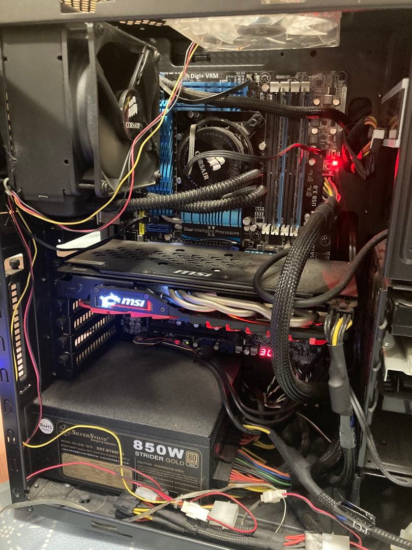 ジャンク　ゲーミングPC タワーケース850w 主要パーツ付属