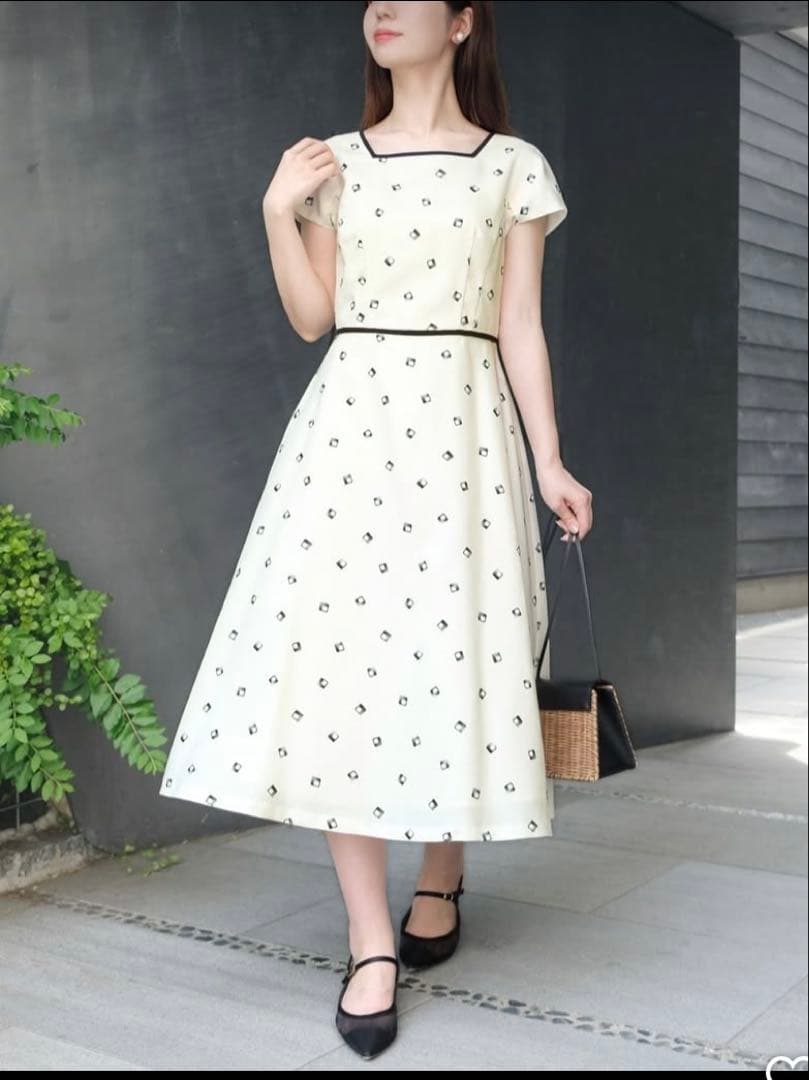 2025SSストロベリーフィールズ　キュービードロップワンピース