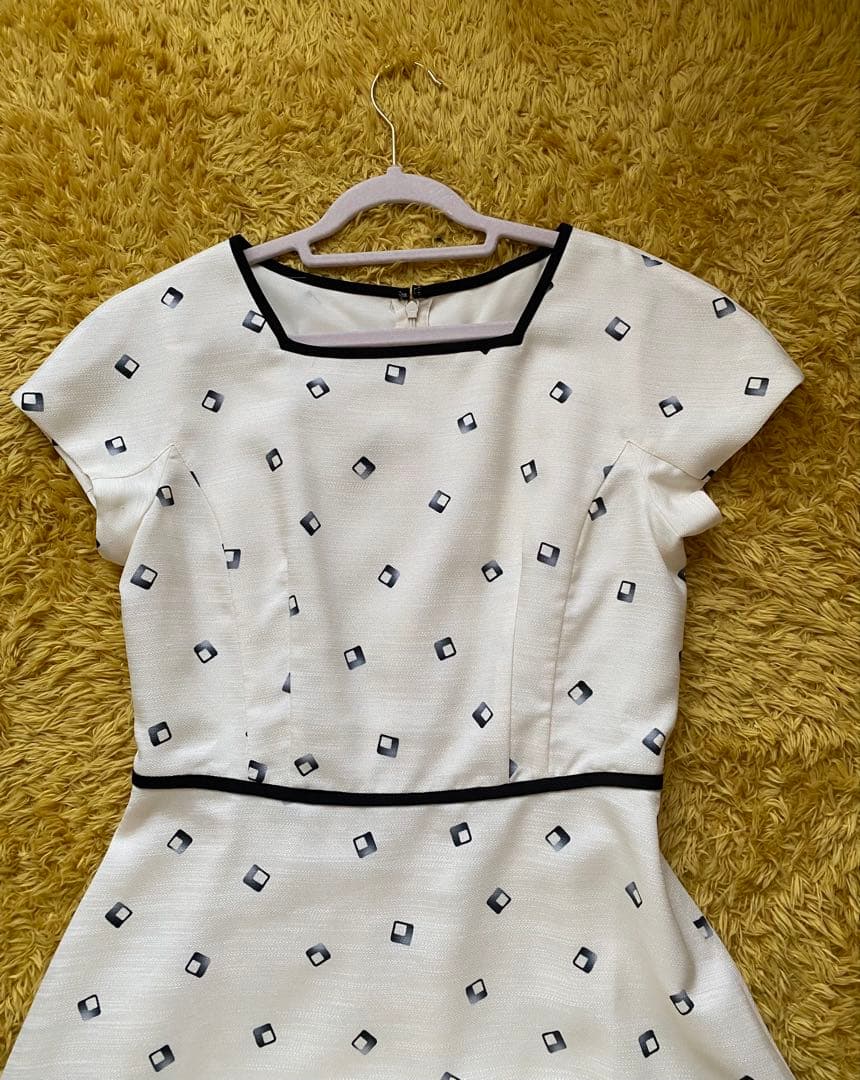 2025SSストロベリーフィールズ　キュービードロップワンピース