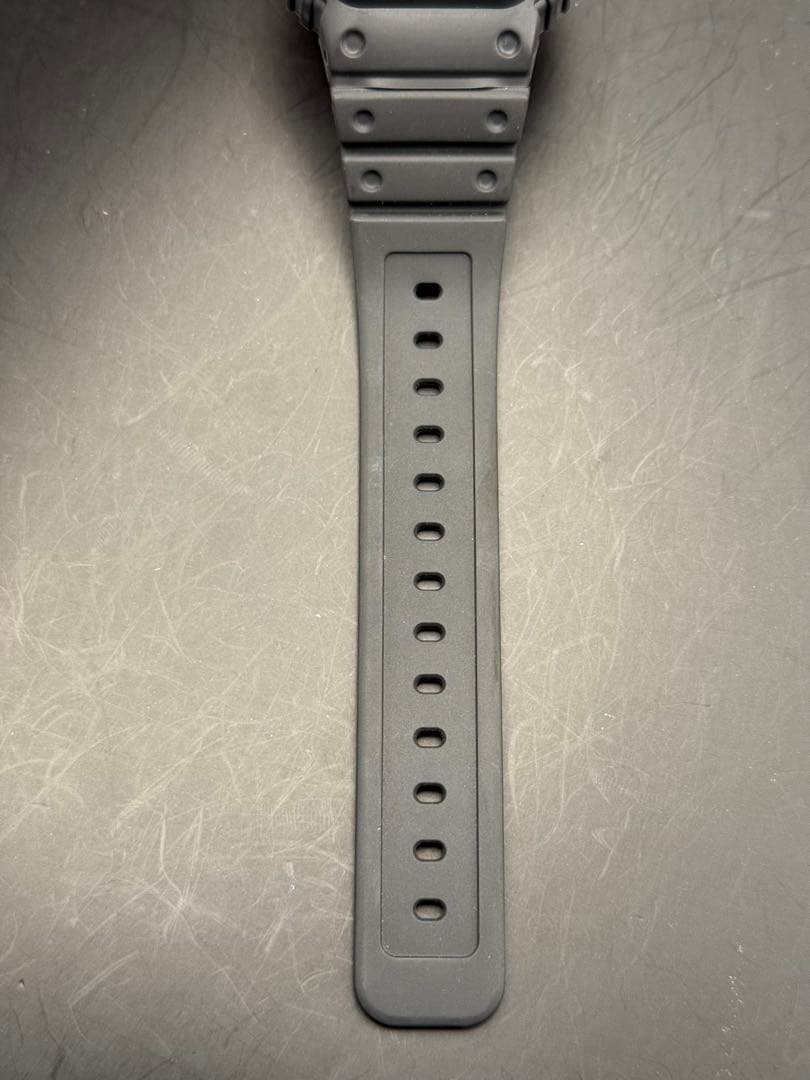 CASIO G-SHOCK G-5600GH-8JF グリーン文字盤