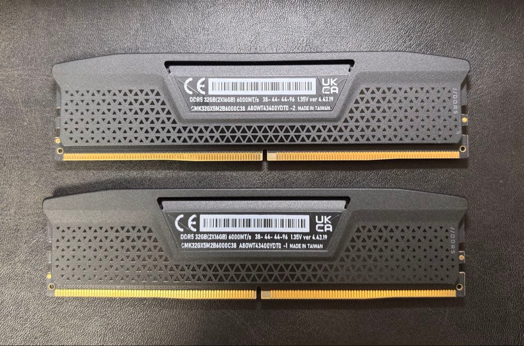 メモリー CORSAIR VENGEANCE DDR5 6000MHz 32GB