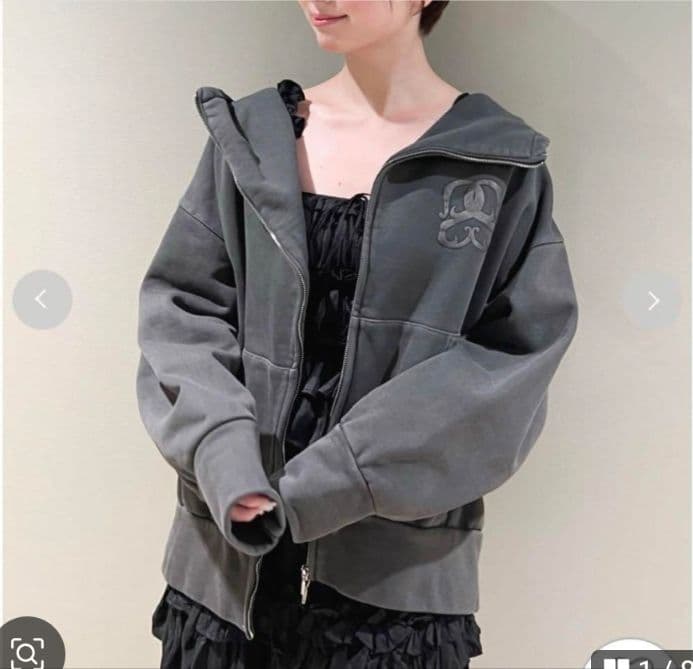 新品・タグ付き！　ＳＮＩＤＥＬ　ボリュームパーカー　ダークグレー