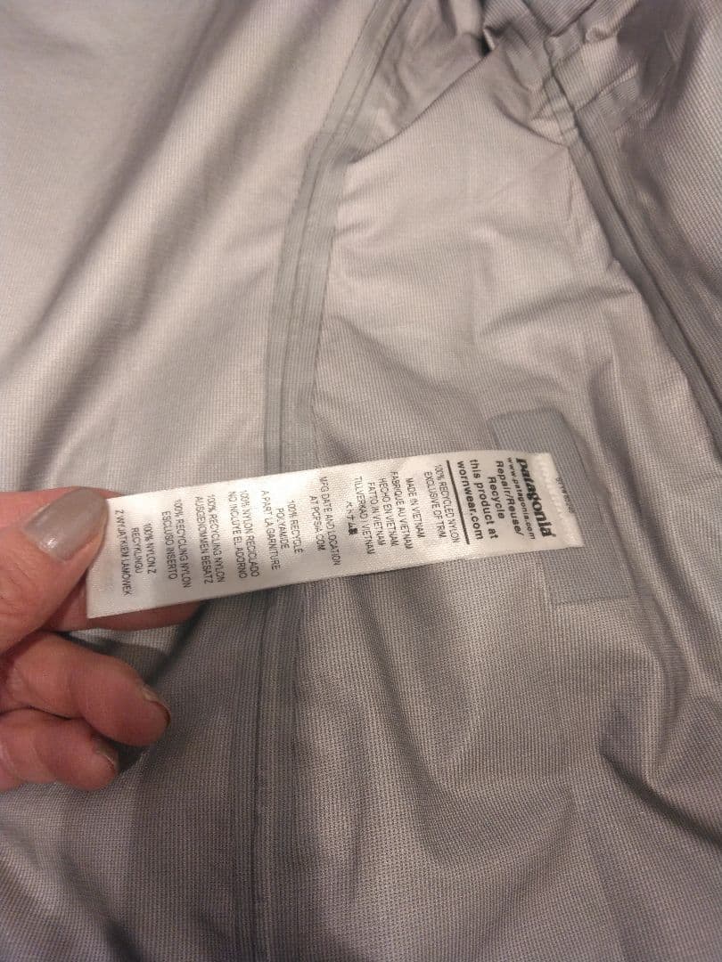 お値下【美品】patagonia パタゴニア　マウンテンパーカー　トレントシェル