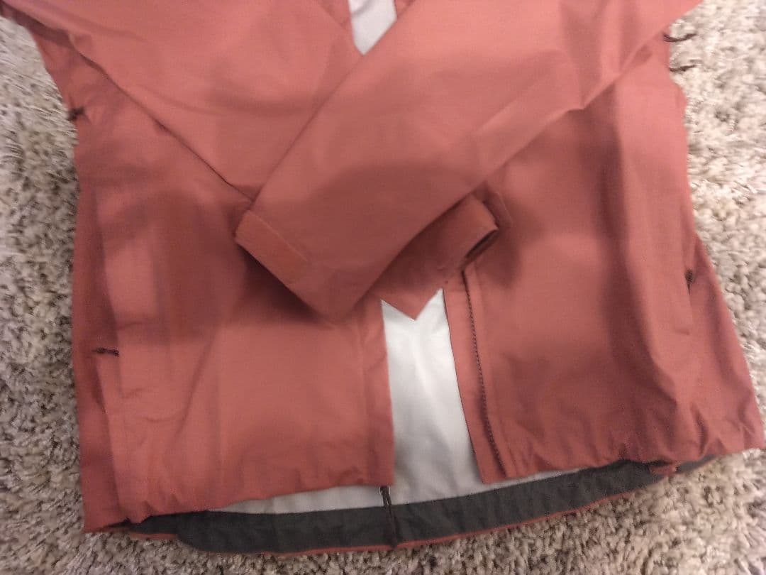 お値下【美品】patagonia パタゴニア　マウンテンパーカー　トレントシェル