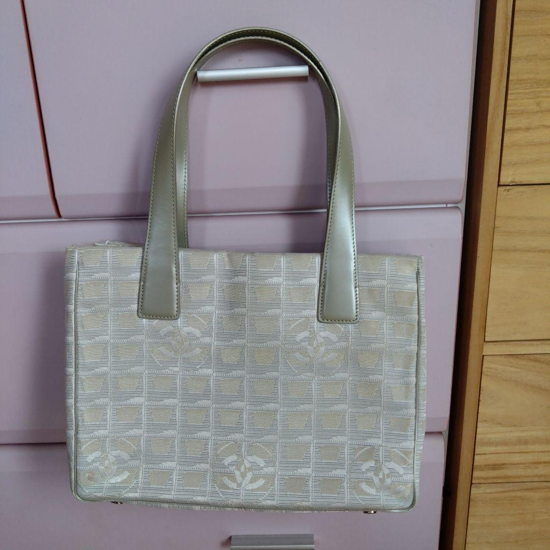 CHANEL ベージュ キャンバス ハンドバッグ