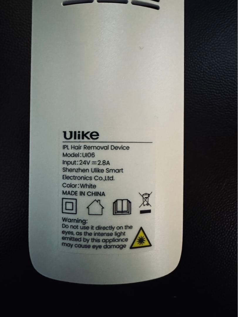 Ulike 脱毛器 本体 充実の付属品付き