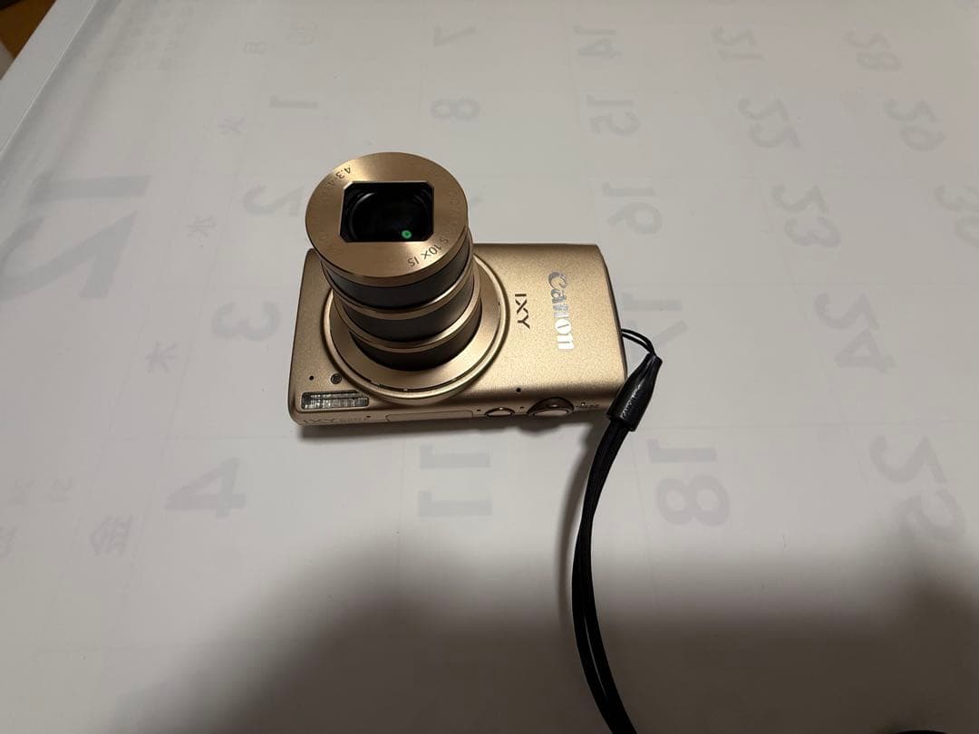 Canon IXY 620F ゴールド