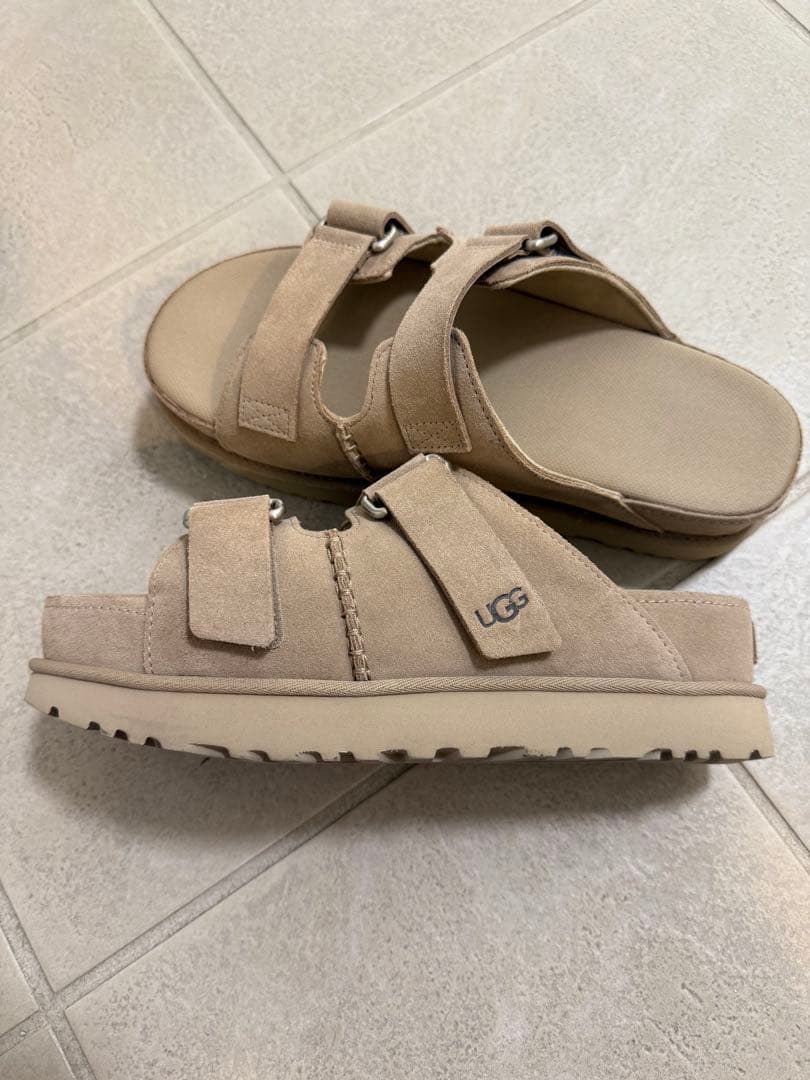 UGG Goldenstar Hi Slide ユニセックスサンダル 28cm