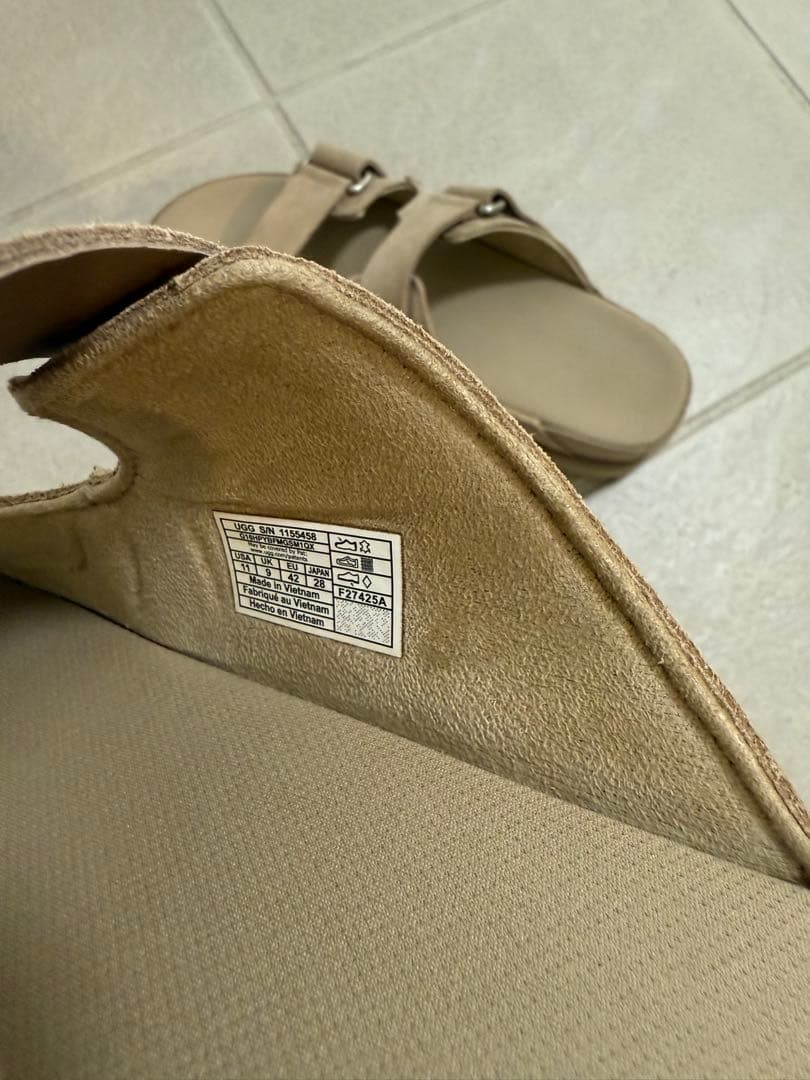 UGG Goldenstar Hi Slide ユニセックスサンダル 28cm