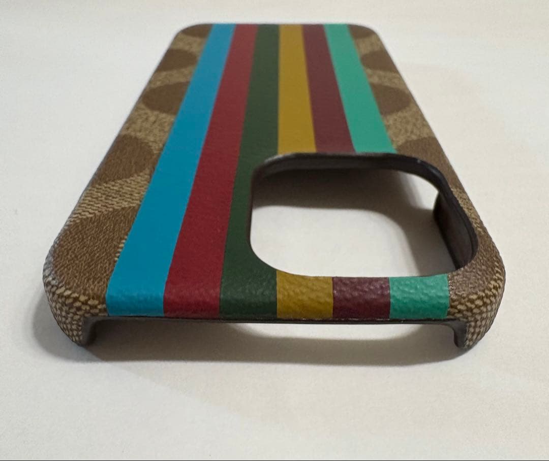 ☆限定品☆ COACH iPhone13pro ケースKHAKI MULTI