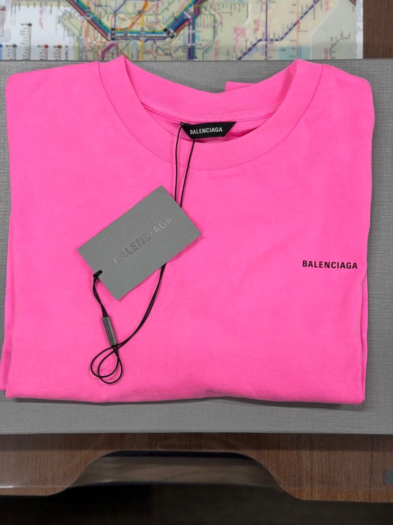 BALENCIAGA ピンク 長袖Tシャツ 新品タグ付き