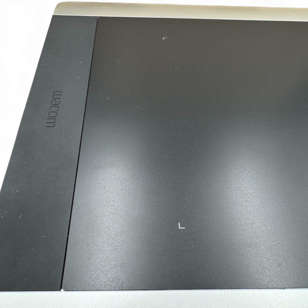 ワコムwacom ペンタブ マンガ イラスト PTH-651/S1